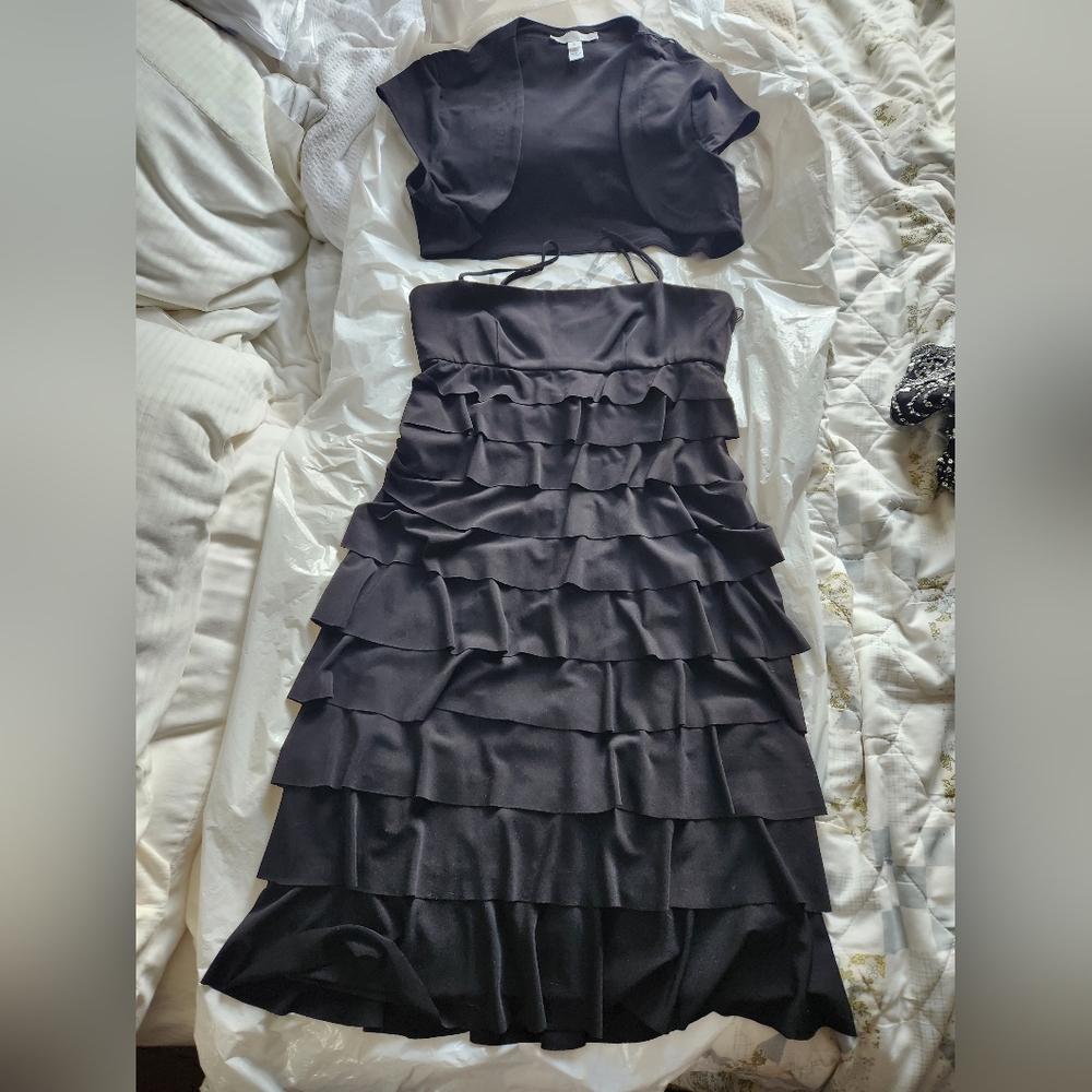 Black tiered dress